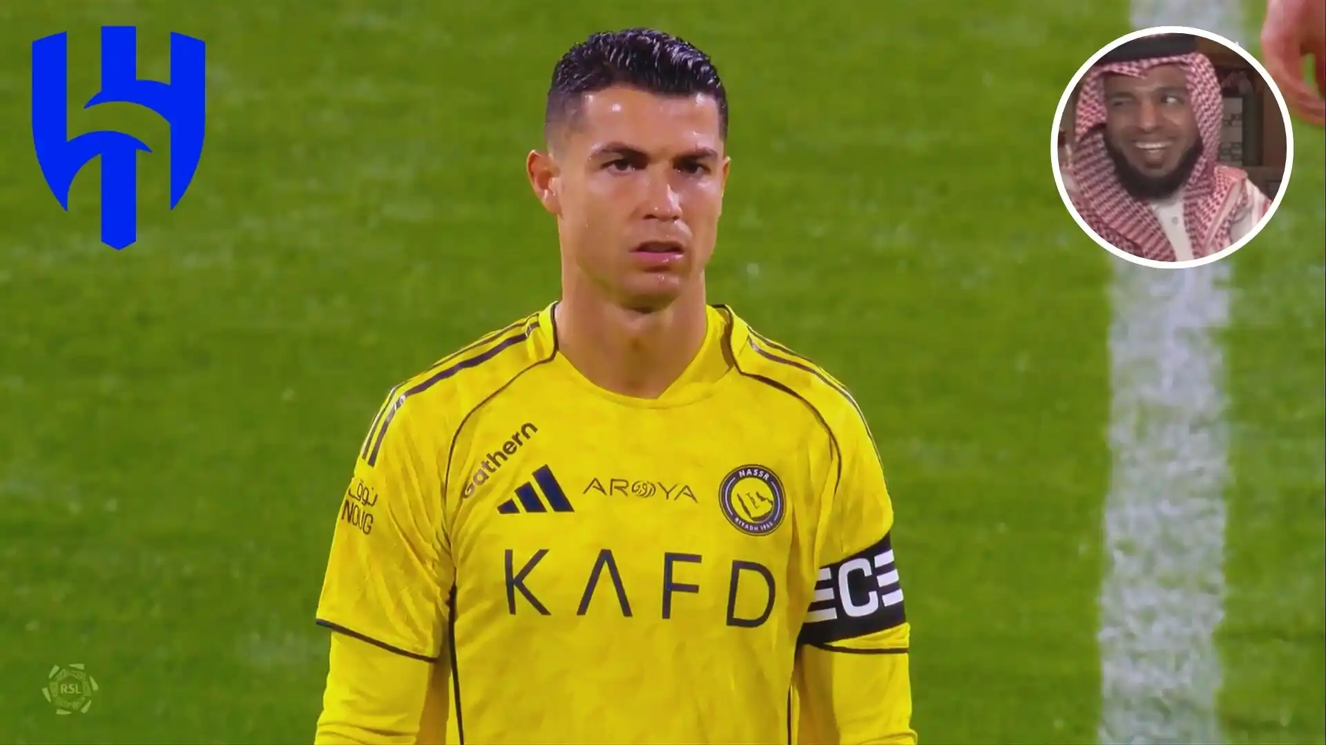 من بينها الهلال.. قارئ شفاه يكشف ما قاله رونالدو قبل المباراة