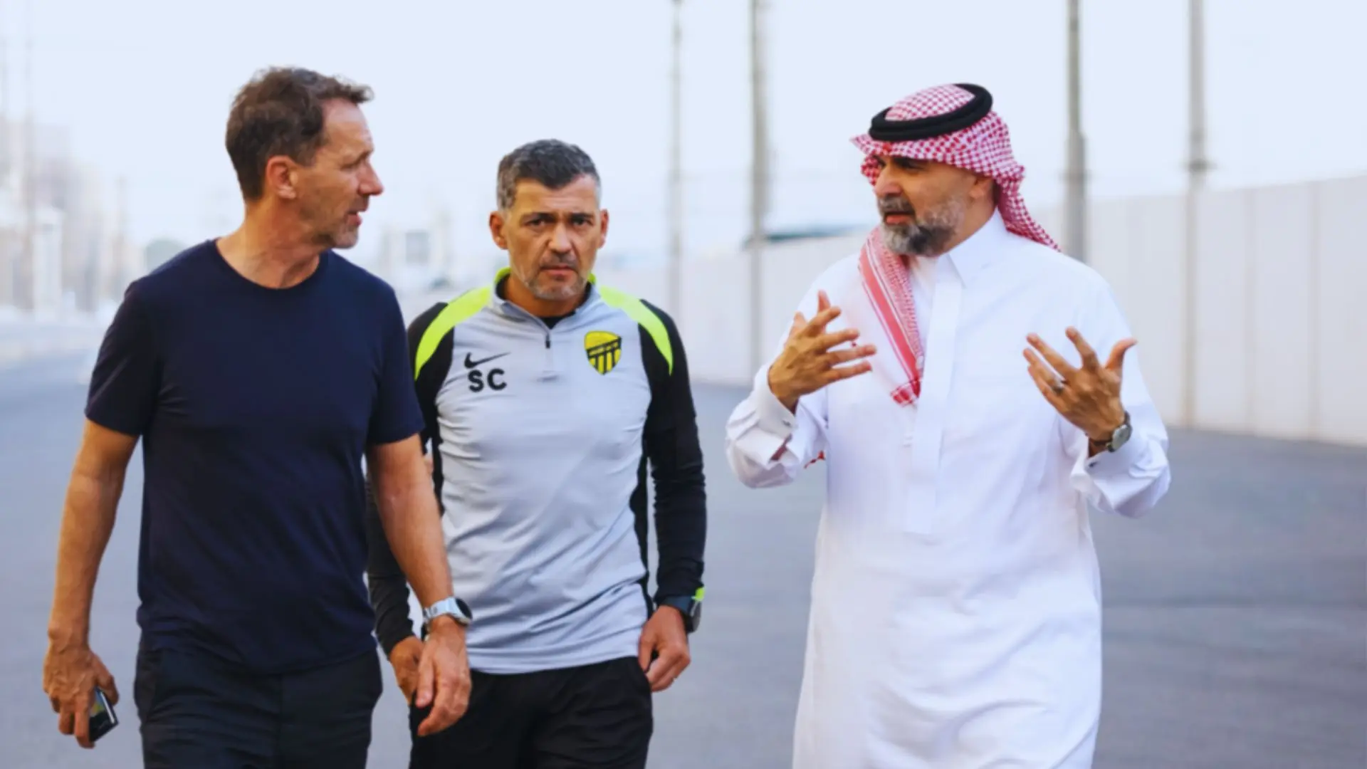 مشادة بين كونسيساو وثنائي الاتحاد بعد ثلاثية الرياض