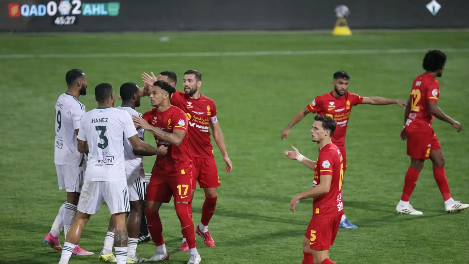 هل استحق علي مجرشي الطرد؟ عمر المهنا يجيب